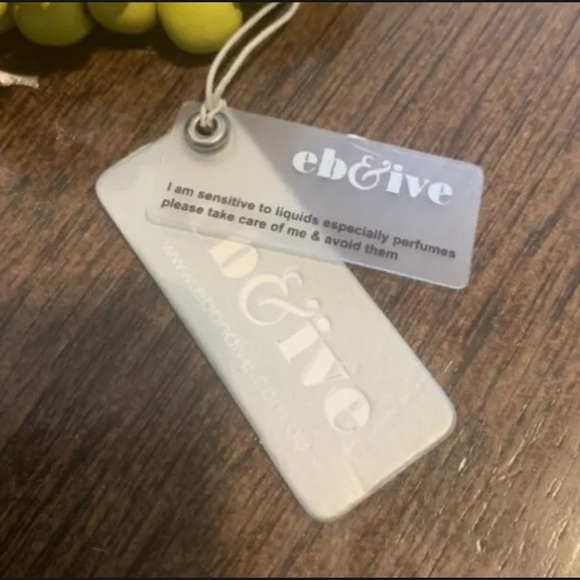 Eb&Ive multi wooden bracelets in colour Celery NEW - Picture 4 of 5